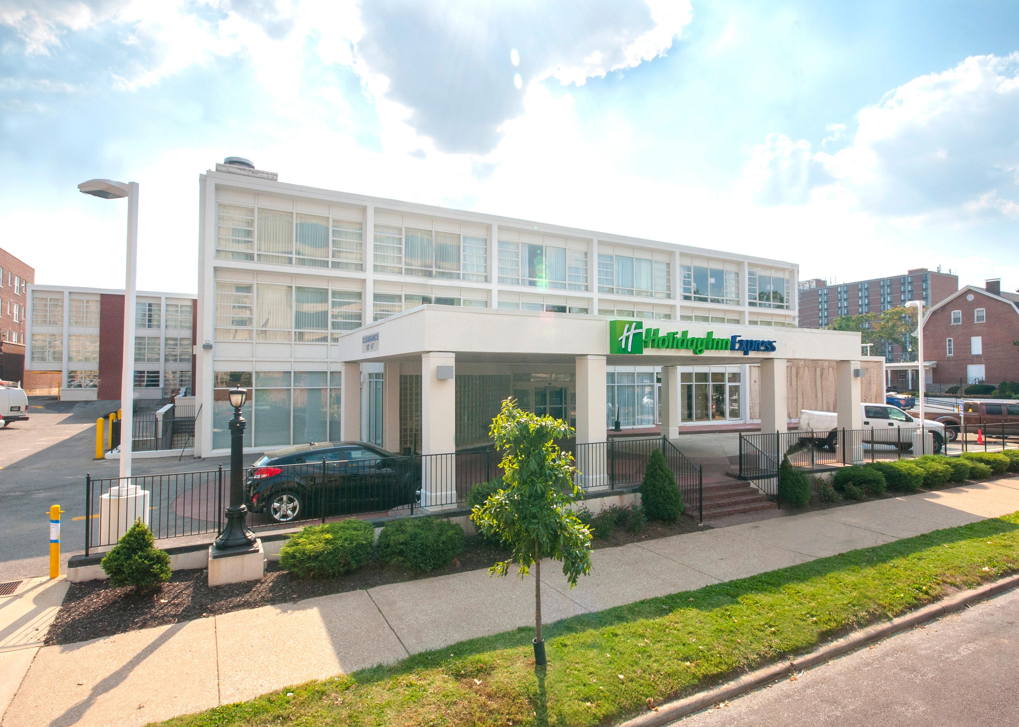 Holiday Inn Express St. Louis Central West End By Ihg Eksteriør bilde